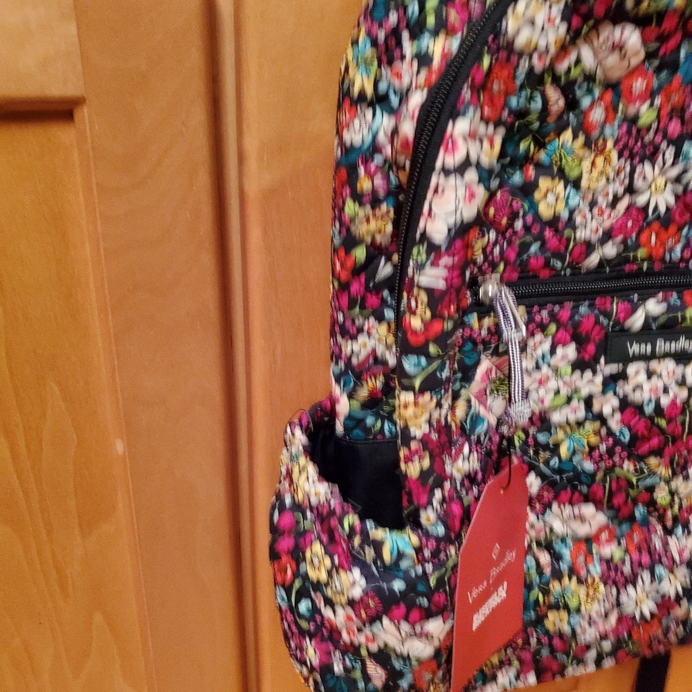 Vera Bradley Factory Style Backpack NWT - Picture 4 of 14